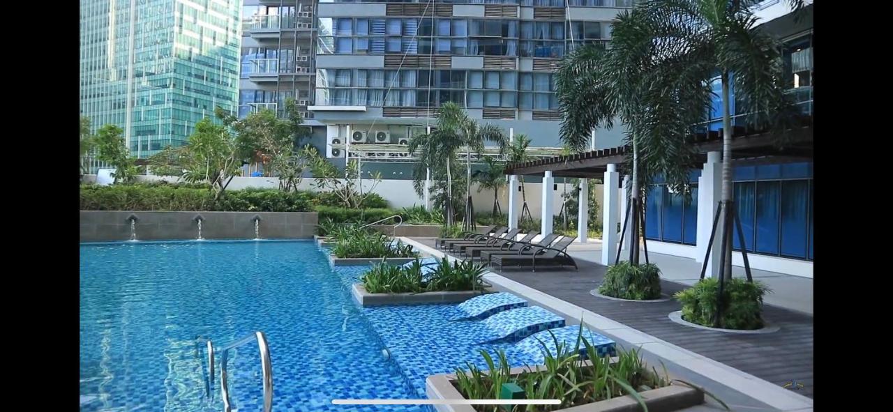 1 Bedroom Condo Uptown Parksuites Bgc, High Floor, Morning Sun Manila Bagian luar foto