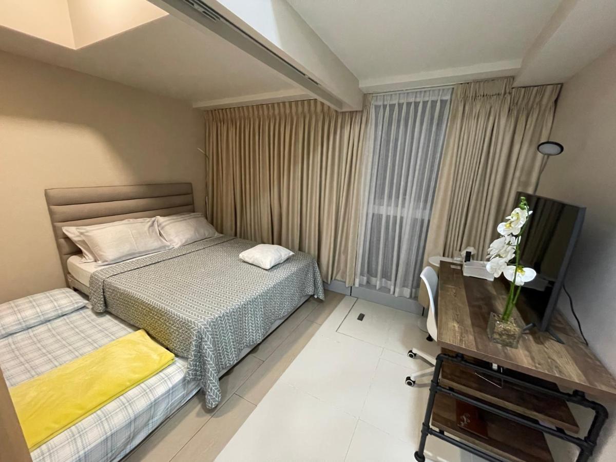 1 Bedroom Condo Uptown Parksuites Bgc, High Floor, Morning Sun Manila Bagian luar foto