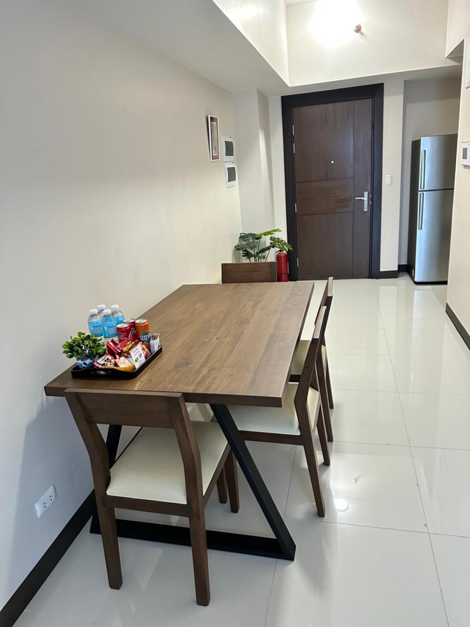1 Bedroom Condo Uptown Parksuites Bgc, High Floor, Morning Sun Manila Bagian luar foto